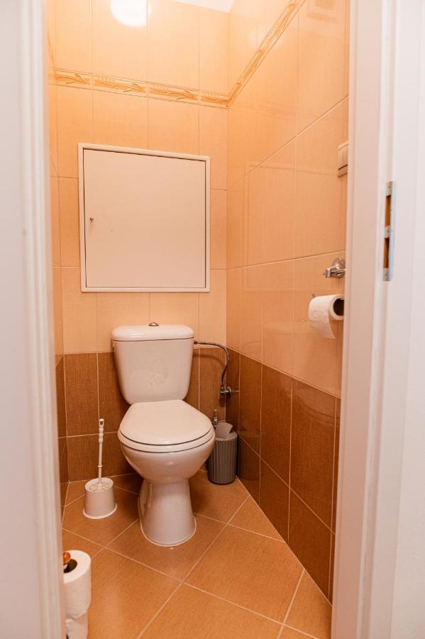 Room 1 Km From Center Bratislava Exterior photo
